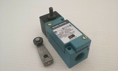MICRO SWITCH LSA12A HEAVY DUTY ROTARY HEAD LIMIT SWITCH SOLID STATE 5VDC NIB