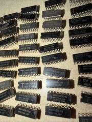 Lot Of 117 Assorted 4116 Computer Chips , Mixed Lot See Photos