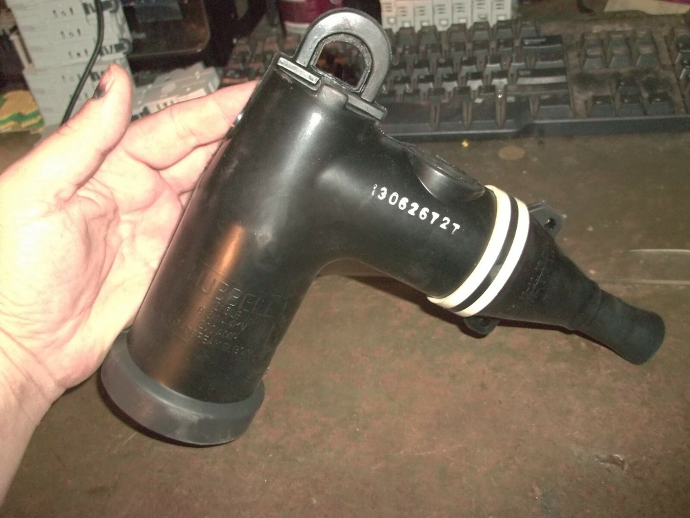HUBBELL 215LE 15KV LB ELBOW ONLY (XX3)