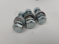 Lot of 3 – KA25U Burndy Mechanical Lug w/ Hardware – Next Day Option – New