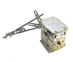 Cleaver Brooks M9184C1049 120V 15VA Modultrol Motor (USED)