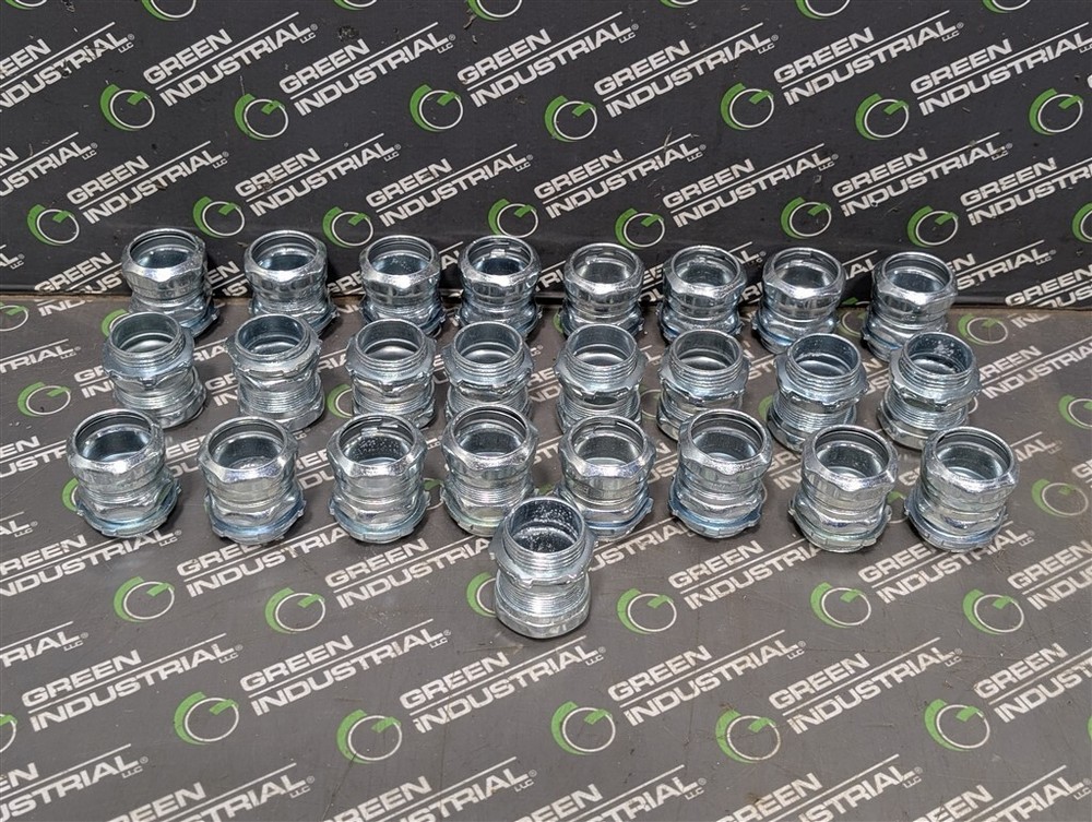 SURPLUS Lot of 25 Unbranded 1″ Compression Conduit Fittings