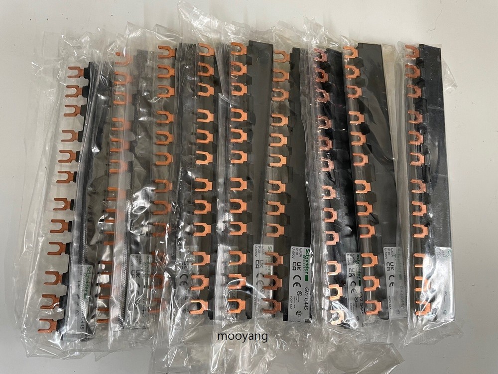 Lot of 3 Schneider electric GV2G445 3-Phase busbar