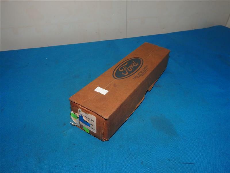Ford F75Z-7861203-BAB F75Z7861203BAB Seatbelt ASM New