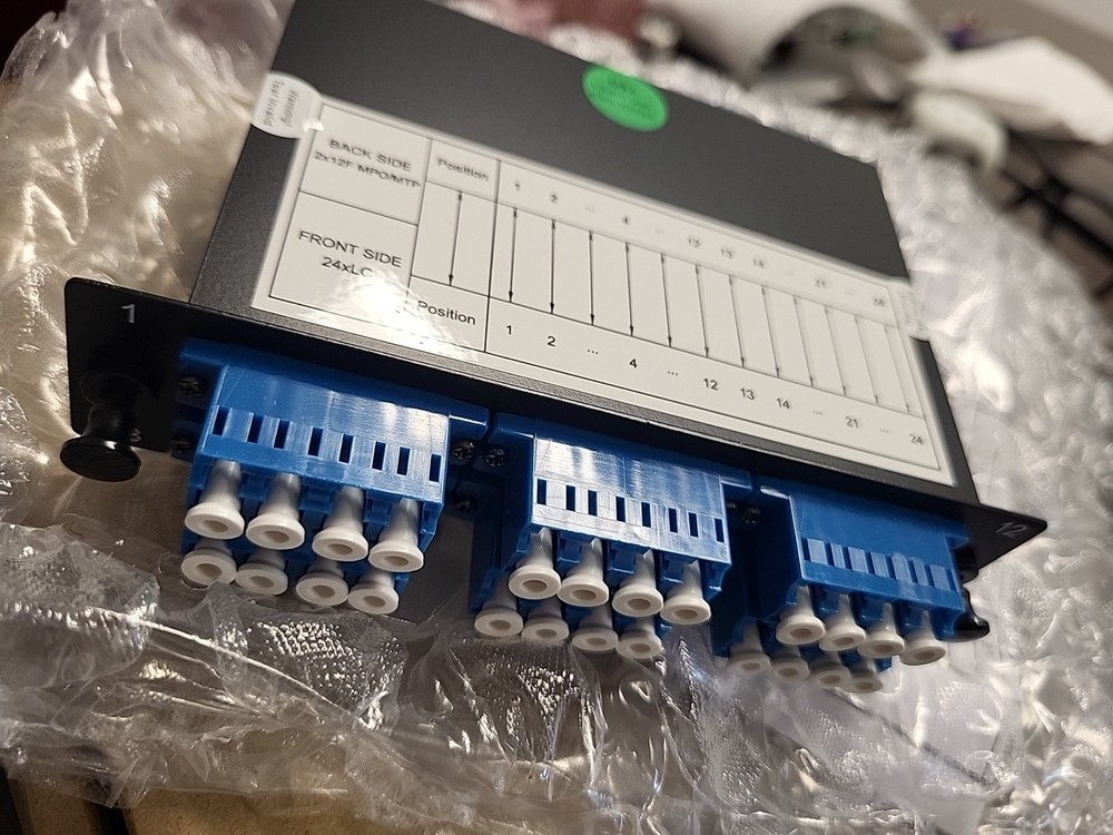 CL-FC-MTP2/24LC-SM (24 fiber) LC Connectors Cassette, 0S2 SM