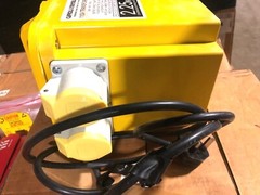 Carroll & Meynell 110v TRANSFORMER 240V INPUT 50Hz 2.25Kva