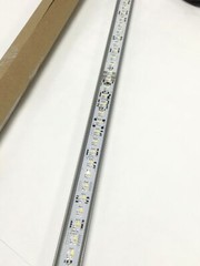 Banner WLS28-2XWGRXX3-0850X24Q Multicolor LED Strip Light 850mm, White Green Red