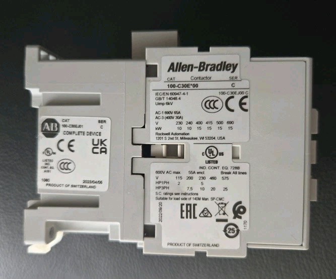 ALLEN BRADLEY 100-C30E*00 CONTACTOR in box