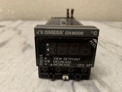 Omega Engineering, inc. CN9111 Temperature Controller CN9000A