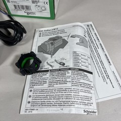 SCHNEIDER ELECTRIC XB5S2B2L2 / XB5S 2B2L2 (NEW IN BOX)