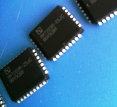 AM7203A-25JC AMD FIFO Mem Async Dual Depth/Width Uni-Dir 2K x 9 32-Pin PLCC