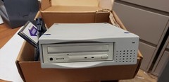 UNIVERSAL EXTERNAL ENCLOSURE FOR SCI OR DEW AT/ATPI PCMIA TO ATAPI CD ROM, AS IS