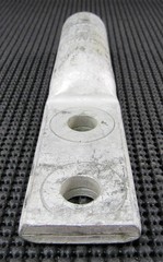 BURNDY YA34A3 500KCMIL 2-HOLE COMPRESSION TERMINAL – NEW TAKE OUT / NO BOX