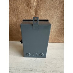 Tork 1109A-D Multi-Voltage 24-HR Mechanical Time Switch 120/208-277V Metal Case