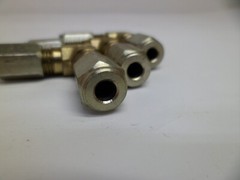 PARKER 3/16″ ID. X 3/16″ ID. TUBE COMPRESSION ELBOW STEEL LOT OF 3 FITTINGS NOS