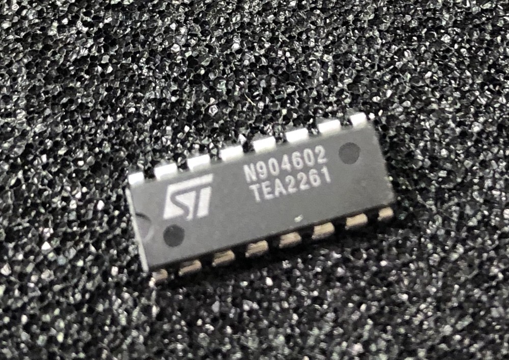 SGS TEA2261 Converter Offline 10kHz ~ 100kHz 16-DIP **NEW** Qty.1