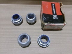 NEW T & B *Box of 4* 1 1/4″ Service Entrance Bullet Hub Nylon Insulated AK