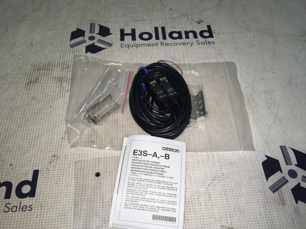 2-Omron photoelectric sensor, E3S-A,-B, E3S-AT61, NOS, LG-2142