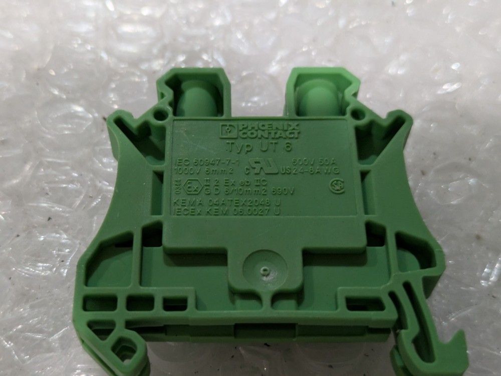 Phoenix Contact UT 6 Feed Through Terminal Block 3044131 DIN 600V 50A Lot of 3
