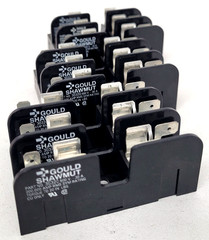 Lot of 3 – 30320 Gould 600 Volt 30 Amp 3 Pole Fuse Holders – Next Day Option