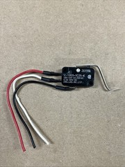 OMRON V-10G3-1C25-K MICRO SWITCH WITH LEVER SPDT NO NC 10A 125/250V 1/2HP LEADS