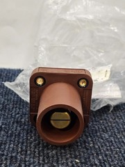 Hubbell HBLMRB2BN: Single Pole Receptacle, 400 Amp. 2 Hole, 600 Volts