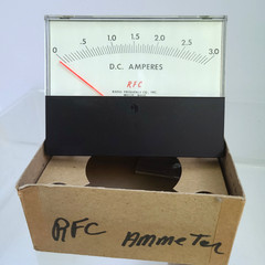 RFC A 2345 DC AMPERES Rectangular Panel Meter 0-3 – Width 5″ Height 3″ NOS
