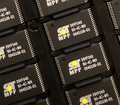 SST SST39VF040-90-4C-WH FLASH MEMORY, 512KX8, 90ns, PDSO32 **NEW**
