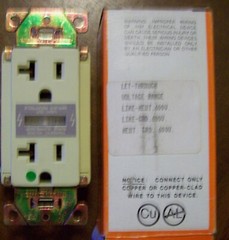 Transient Voltage Surge Suppressor hospital grade 20A 125V NEMA 5-20R RECT. 6362