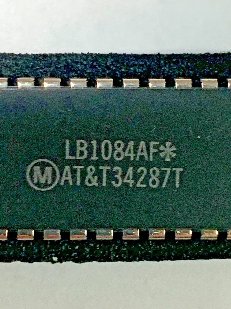 AT&T LB1084AF IC DIP NOS