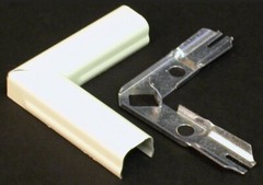 Wiremold V511, 300 V, Ivory, Flat, Elbow Fitting for 500 Series Raceway, 1pc