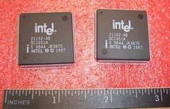 QTY (2) 21152-AB INTEL DC1051A PQFP-160 PCI-to-PCI BRIDGE NOS