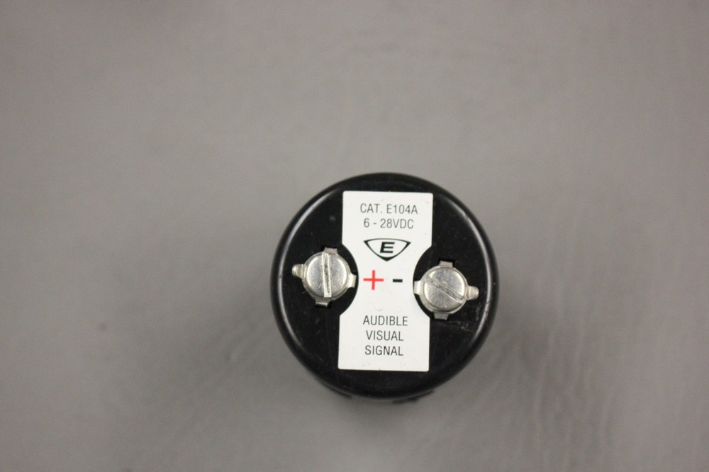 EDWARDS AUDIBLE VISUAL SIGNAL E104A 6-28VDC