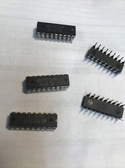 AD7525KN Int Circuits IC,D/A CONVERTER,SINGLE,3 1/2-DIGIT,CMOS,DIP,18PIN 5 Ea