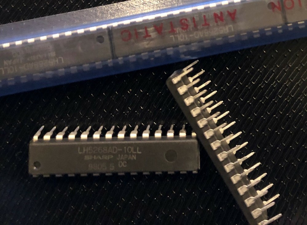 SHARP LH5268AD-10LL Standard SRAM, 8KX8, 100ns, CMOS, PDIP28 **NEW**