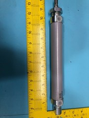 3 FESTO DGS-25-160 CYLINDER PNEUMATIC 25 X 160MM, 193965