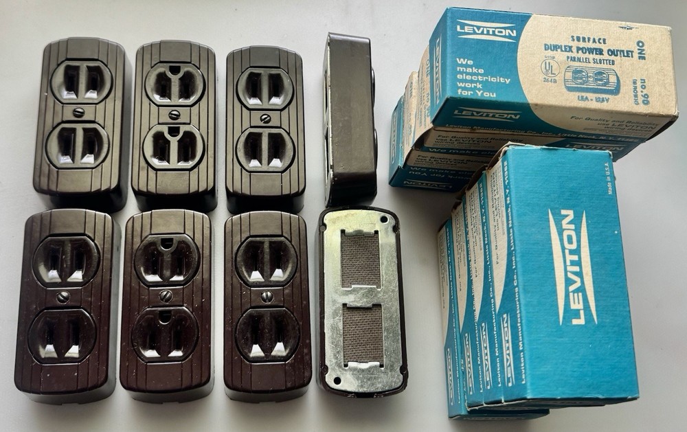 (08) Leviton Surface Duplex Power Outlets, 15A-125V, Parallel Slotted, No. 90