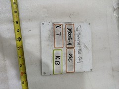 MITSUBISHI ELECTRIC D700 FR-D740-2. 2K :8. 4A 3PH AC380-480V 50/60Hz