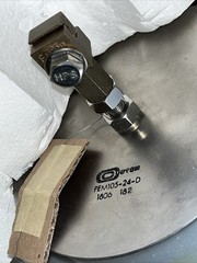 NEW- CUSTOM Medium To High Voltage Surge Arrester PEM105-24-D 1806 182