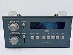 Delco Model 16169155 is an OEM AM/FM Radio General MOtors Vehicles 1994-97 NOS