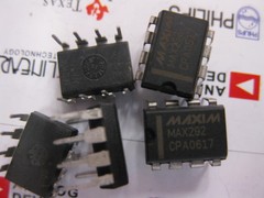 1x MAX292CPA 8th-Order Lowpass Switched-Capacitor Filters MAX292