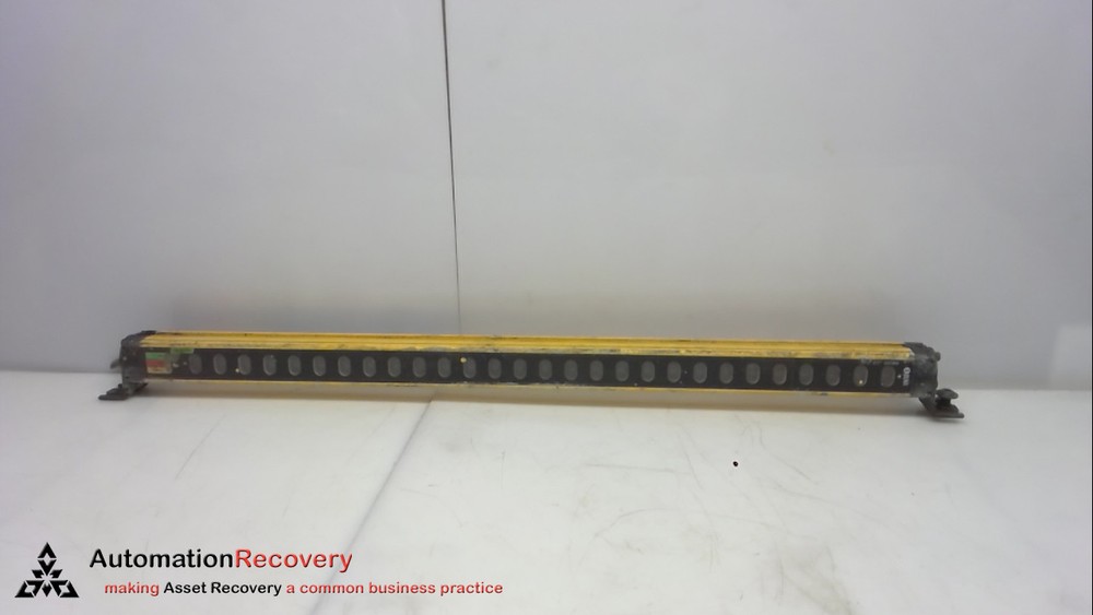 SUNX SF2-EH28D RECEIVER, 24 VDC, RANGE: 0.3-10 M, DEFINED AREA: 540 MM, #259811