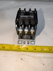 EATON C25DND330 30A Definite Purpose Contactor 3 Pole 30 AMP 24VAC