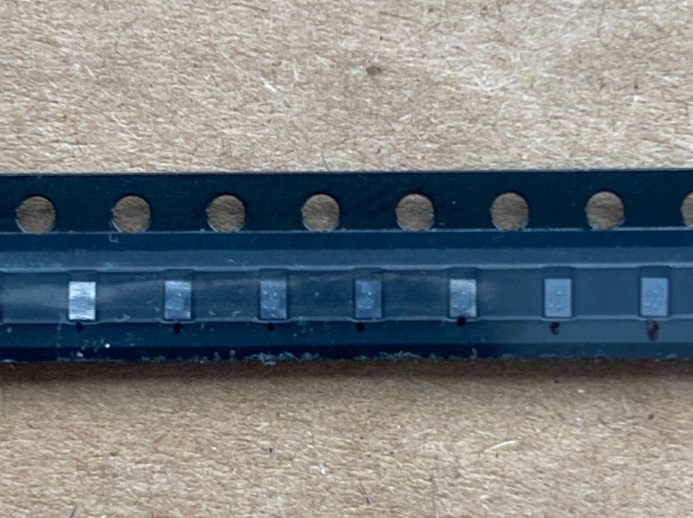 MAX6023EBT50, Maxim, V-Ref Precision 5V 0.5mA 5-Pin UCSP, 70pcs