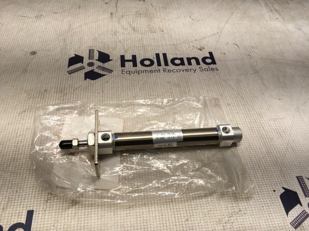 SMC cylinder, CDM2F20-100, NOS, LG-2841