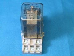 Potter & Brumfield KUP5A15 Relay 120V 50/60Hz w/ Socket 30 Days Warranty