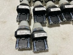 One (1) Allen Bradley 800T-QH24W White Pilot Light 24V AC/DC, NOS no box