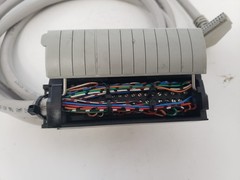 ALLEN BRADLEY 1492-CABLE025Y PRE-WIRED DIGITAL CABLE 2.5 METERS LONG, NNB