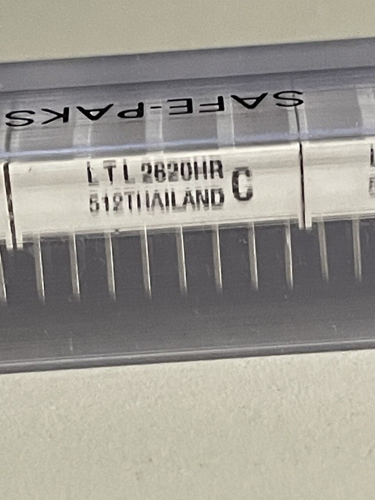 A lot of SIX (6) LTL2620HR 4 led bars in a 16 pins DIP package.