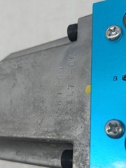 Kawasaki DE10P-10-204-DA200AL-L94 hydraulic valve Solenoid directional valve